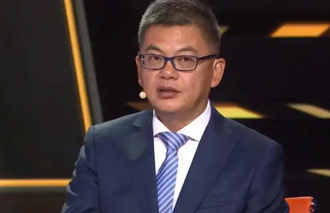 赛后苏群追问赵继伟：你们以前是怎么练这个罚球的。苏群的意思就是，你们究竟是怎