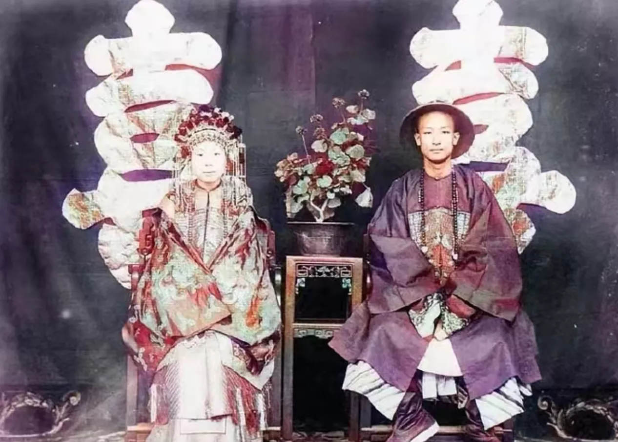 1870年，曾国藩为小女儿曾纪芬挑选夫婿，妻子不太放心地说：“这次让我也看看吧，
