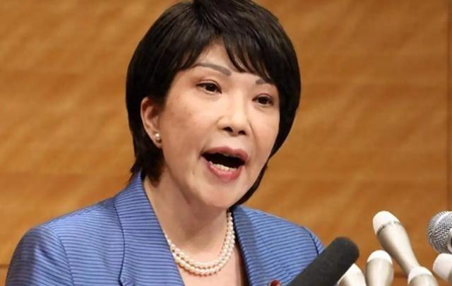 连中国都没想到的一幕发生：赶在特朗普访华前，日本在背后捅了他一刀，高市早苗是真狠