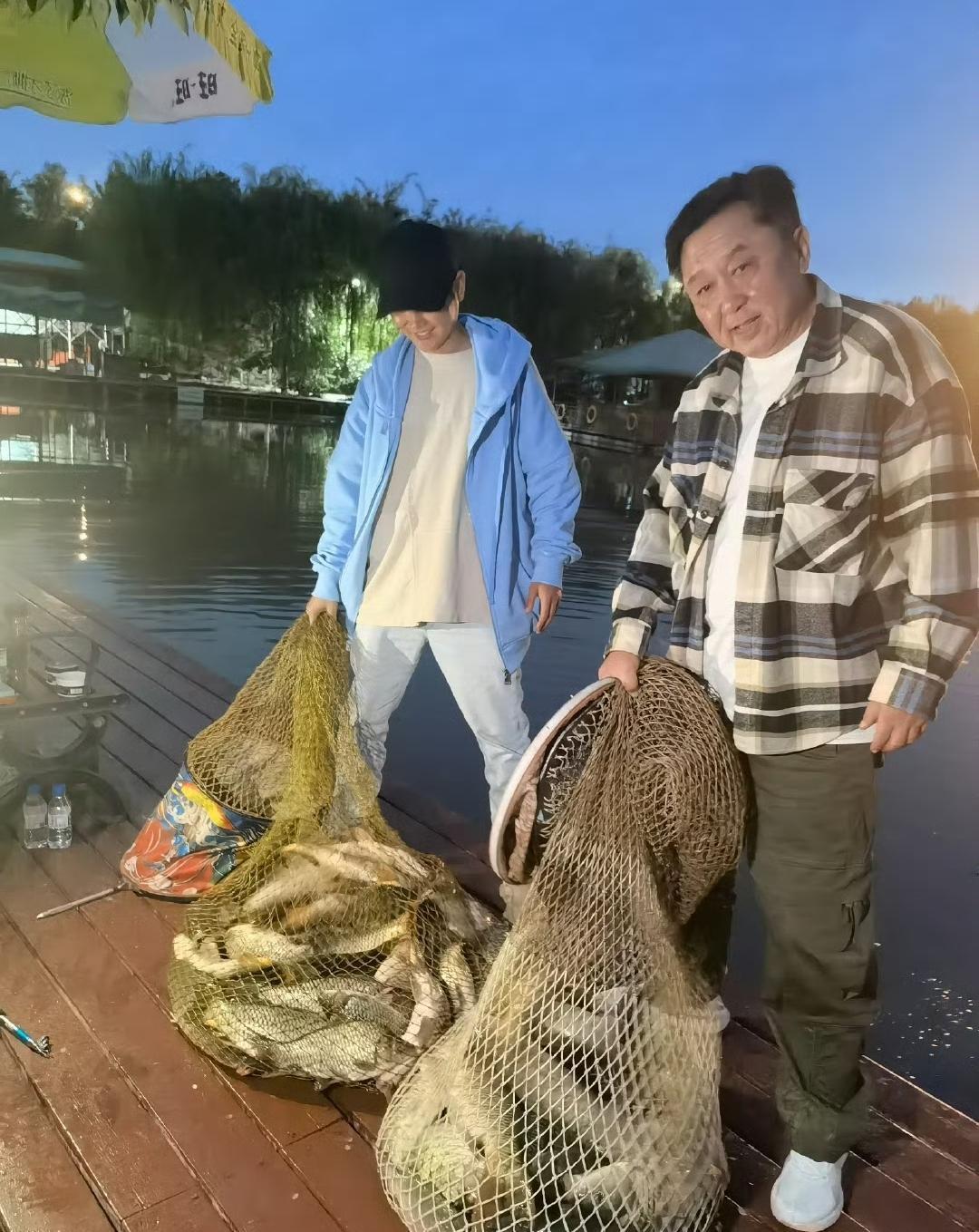 刚刷到一个贴子，吃到德云社的瓜，今天是于谦老师的生日，孟鹤堂在微博发文祝：干