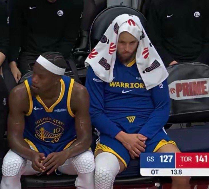 终于知道库里为啥不算超级巨星了！原因：只攻不守！进攻端过于依赖三分球，手感好的时