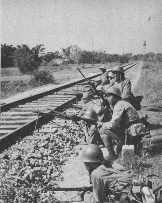 42年之前的日军士兵枪法极准，上等兵可以用38式步枪两三百米机瞄准确命中目标。在