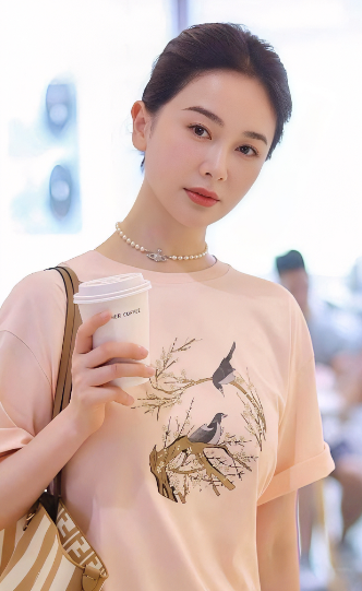 左小青已经很难再结婚了，原因很简单，不是因为她年纪大，也不是因为她还爱高权健