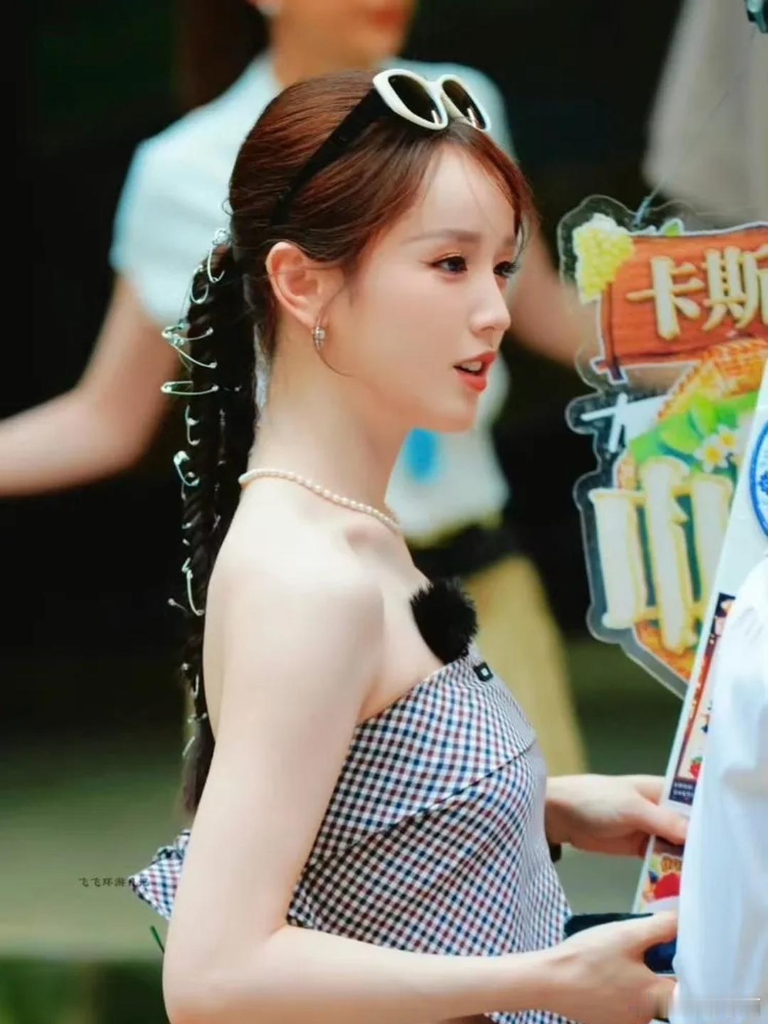 终于知道张雅琪每天都在忙什么了！你看每一期有多少个造型？