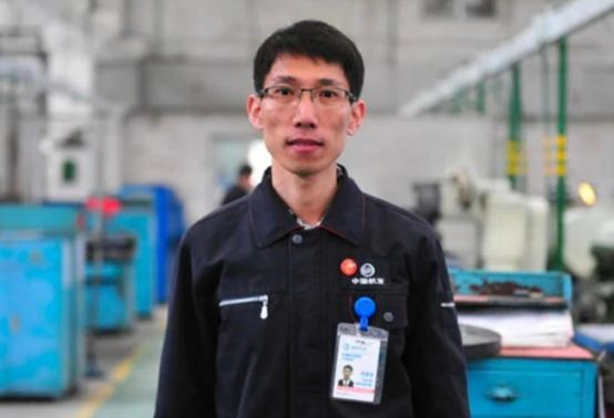 2019年，一位美国工程师造访中国，提出了令人瞠目结舌的邀请：以千万年薪为诱饵，