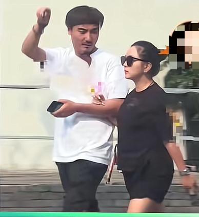 何洁与现任老公刁磊