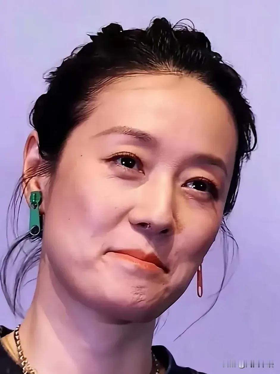 明星素颜，与常人无二，就连马伊琍也不能逃过。