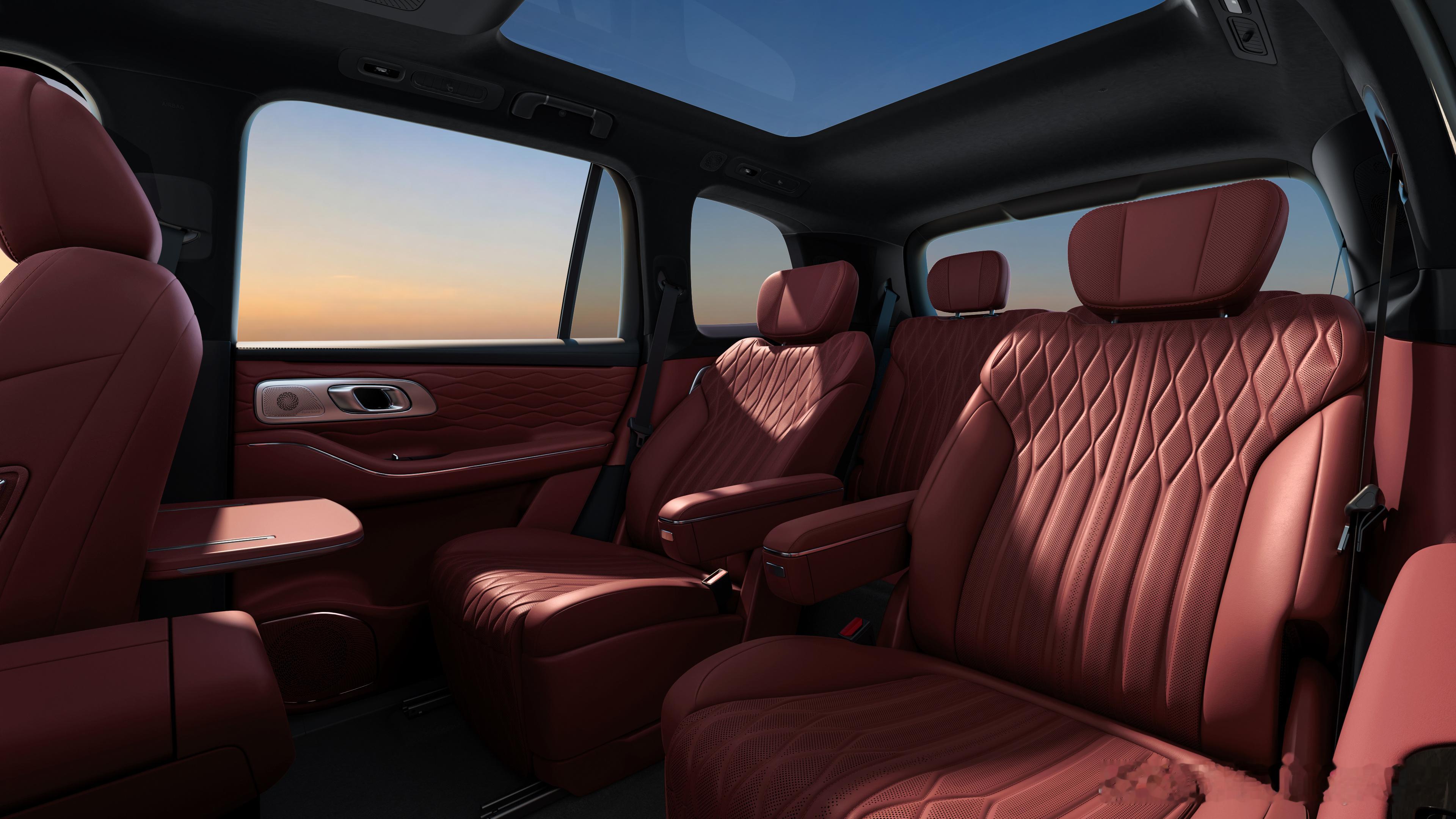 吉利银河M9高定版来了黑金车身、双腔空悬、千里浩瀚H7，25W大六座，银河M9跟