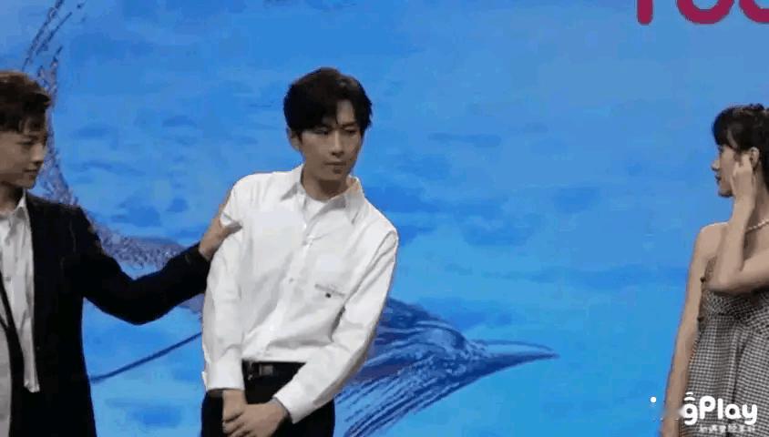 话说有没有朋友吃过瓜成毅和袁冰妍当时为什么闹的这么难堪表面功夫都不做的欢瑞总裁都