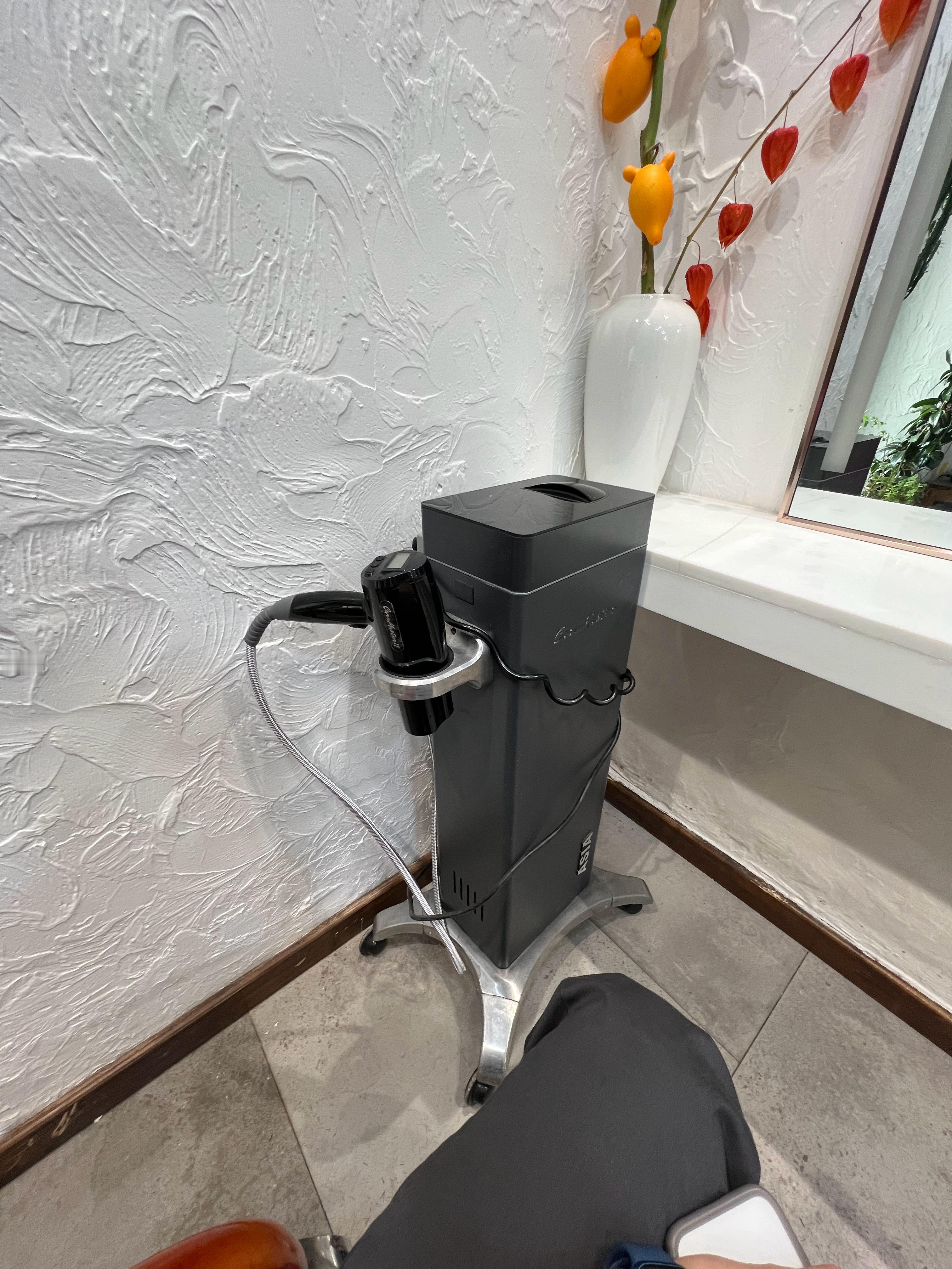 i人是我了我就喜欢这种犄角旮旯的地方他们说下次要给我在仓库剪头发天津·翠亨村