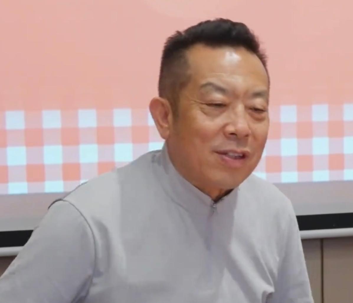 西贝另起炉灶了根据查询，西贝又成立新公司，注册资本50万元，由西贝和一家餐饮管