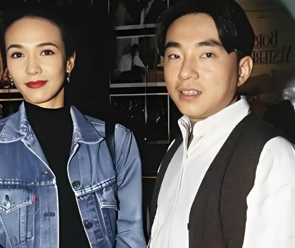 2008年，郑裕玲向同居16年的男友吕方提出分手，要求他净身出户，吕方舍不得30