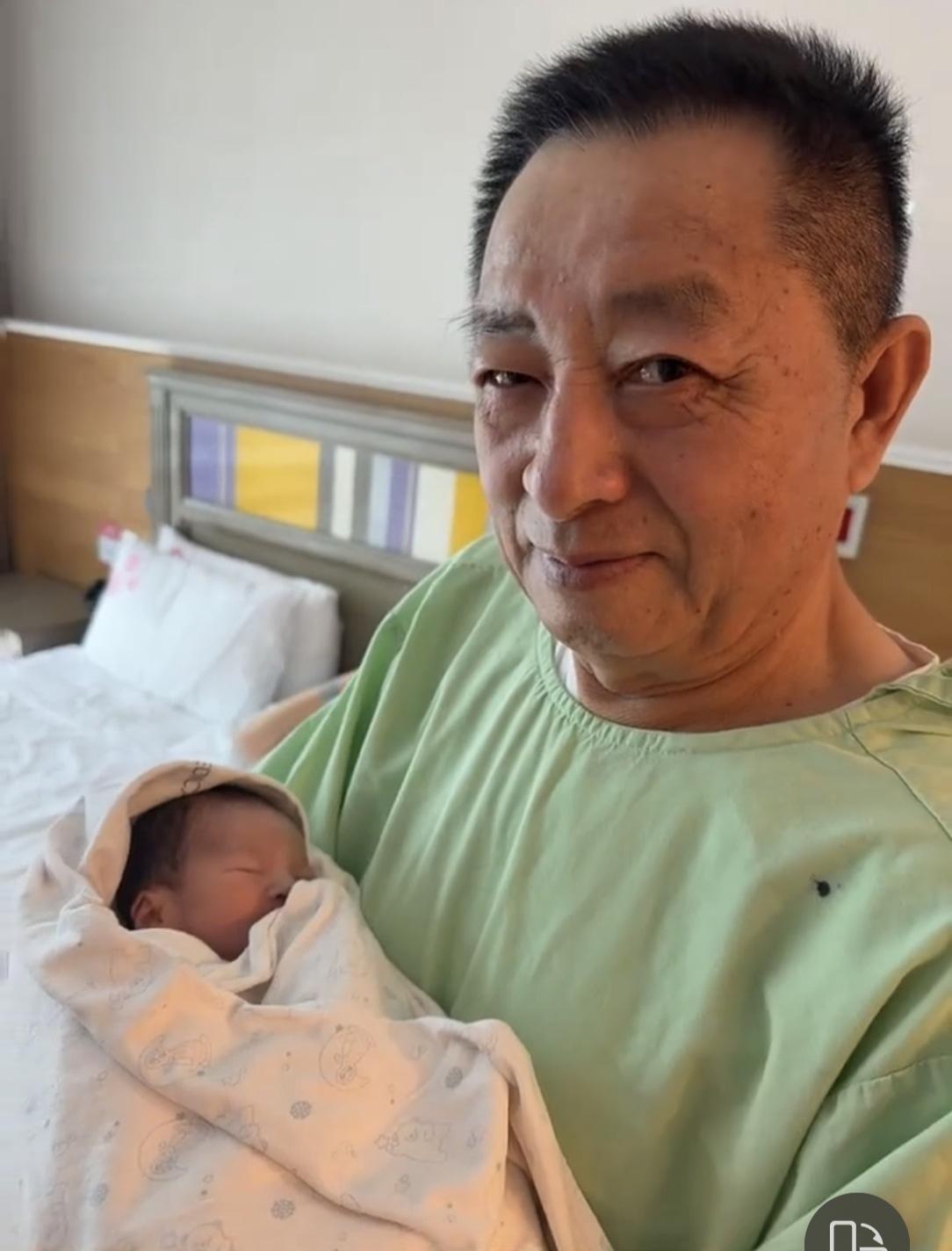 马筱梅马上就要带着儿子回北京了，张兰和老汪又可以抱着大孙子爱不释手了。据传马筱梅