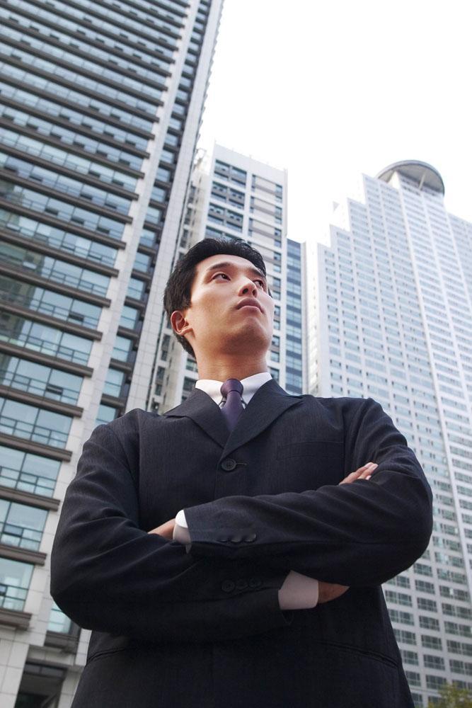 特别现实的一段话：“帮别人办事，一定要装得很难办；跟人谈生意，一定要装得很成