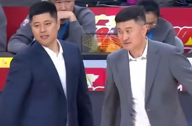 广东男篮主场战胜山西男篮的比赛，是一场丑陋至极的比赛？虽然只是一场普通的CBA常