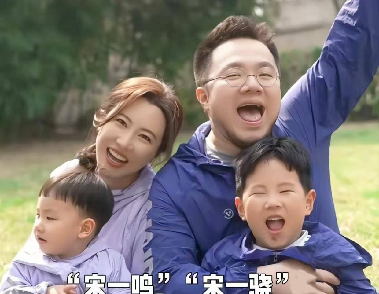 从弃子到顶流！逆袭真相：被生父踢出族谱，如今直播狂揽3600万！谁能想到？那