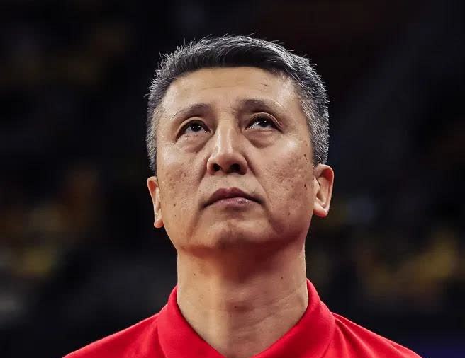 越来越觉得郭士强太适合中国男篮了……在亚洲杯一开始，大家都在质疑郭士强的