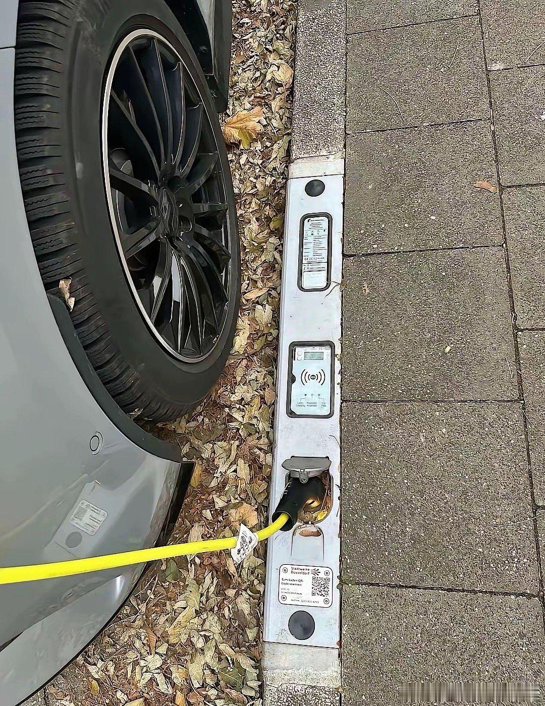 这种电动车充电方式大家如何？