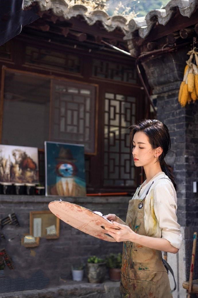 陈都灵也很难艳压的女主。