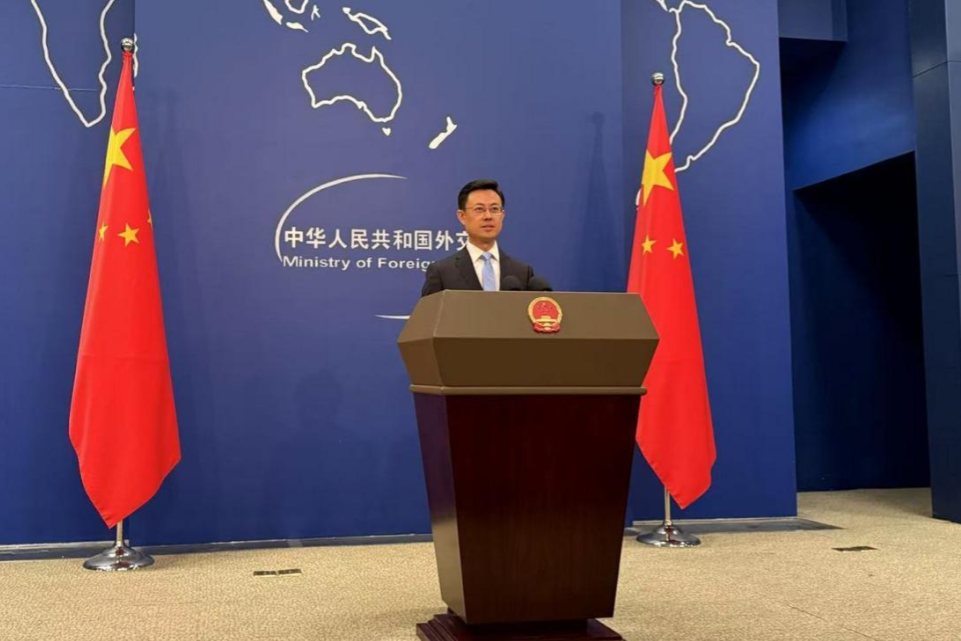 特朗普关税退让遭中方硬刚！2025年4月23日，中国外交部发言人郭嘉昆在记者