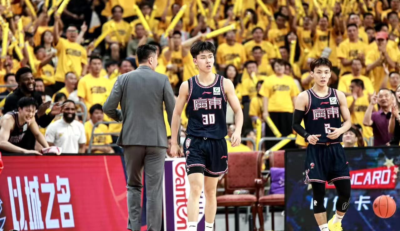 广东U21三战全胜收官！李奕臻9记三分终迎爆发，王洪泽20+10，陈家政提前打卡