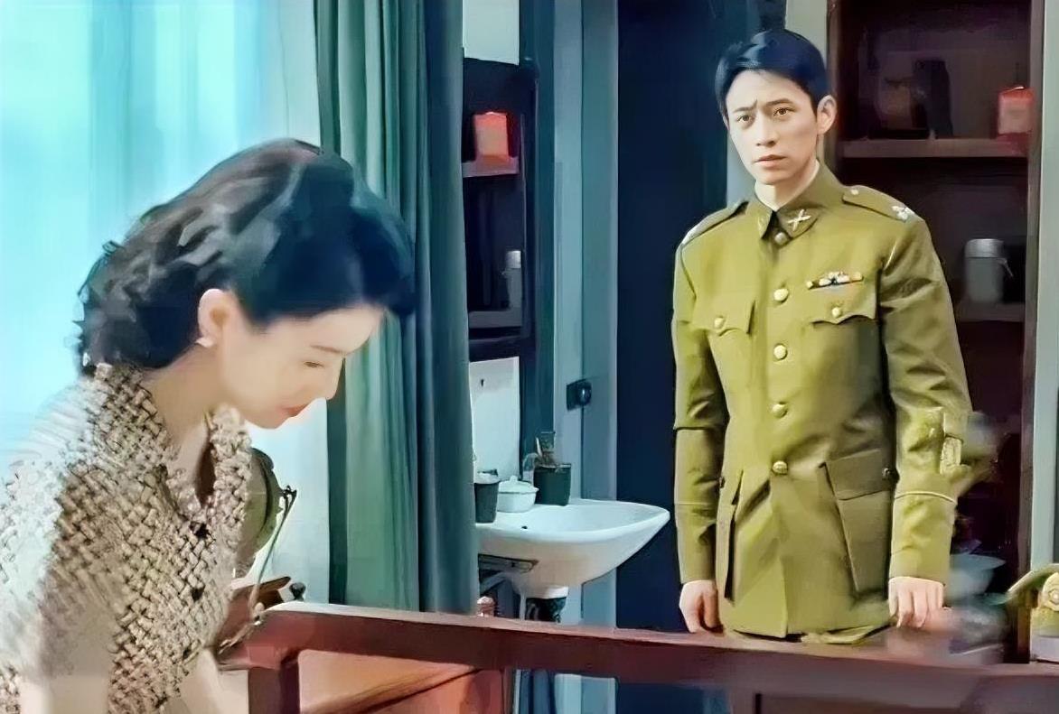 《沉默的荣耀》聂曦怀疑妻子阿美出轨了…这到底是怎么回事儿呢？原来，聂曦上校
