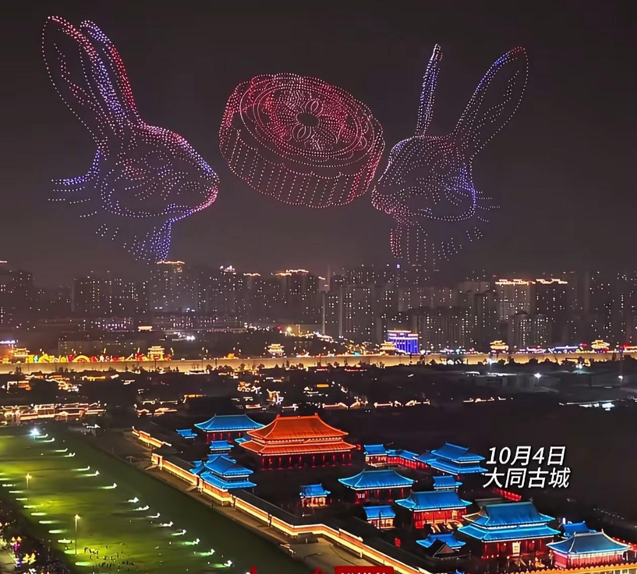 大同文旅这次真露脸了。无人机加上代王府，此景只能大同有。忻州虽然有古城，但没有