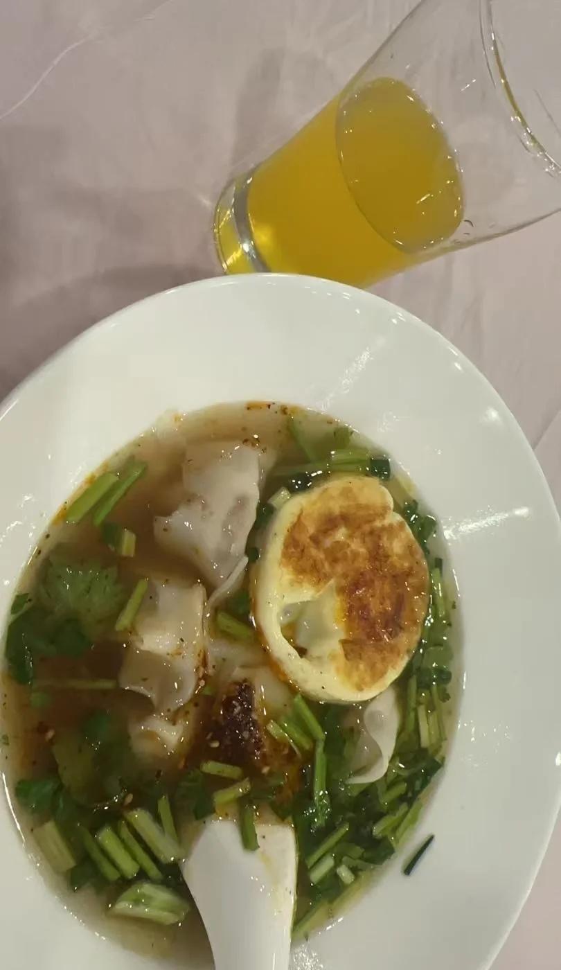 蹭吃蹭喝的几天每天拿着饭票吃吃吃吃吃吃吃吃吃吃[亲一个