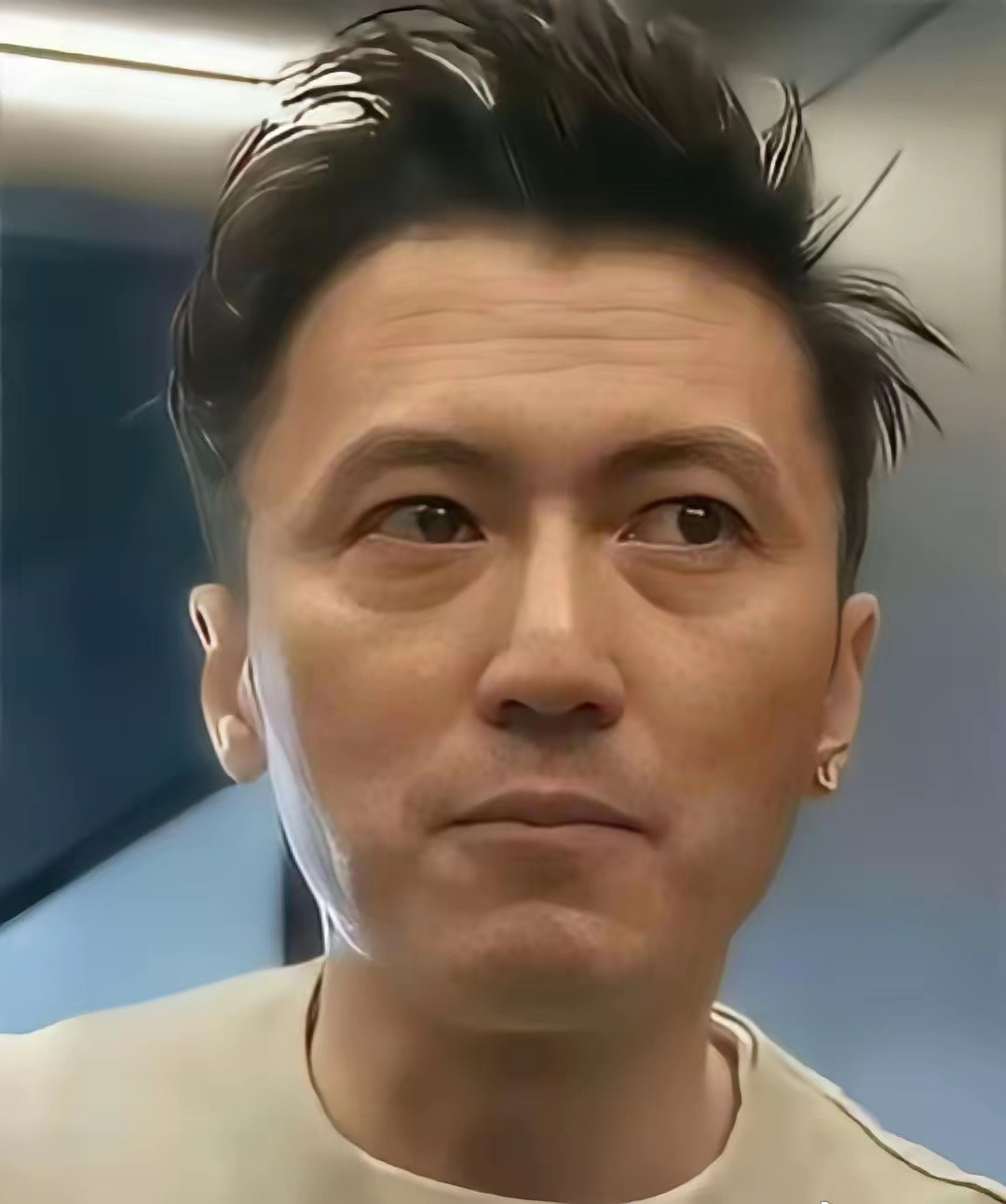 谢霆锋啊谢霆锋说真的，此刻大部分粉丝突然就释怀了，曾经你是男神，现在你是男人！当