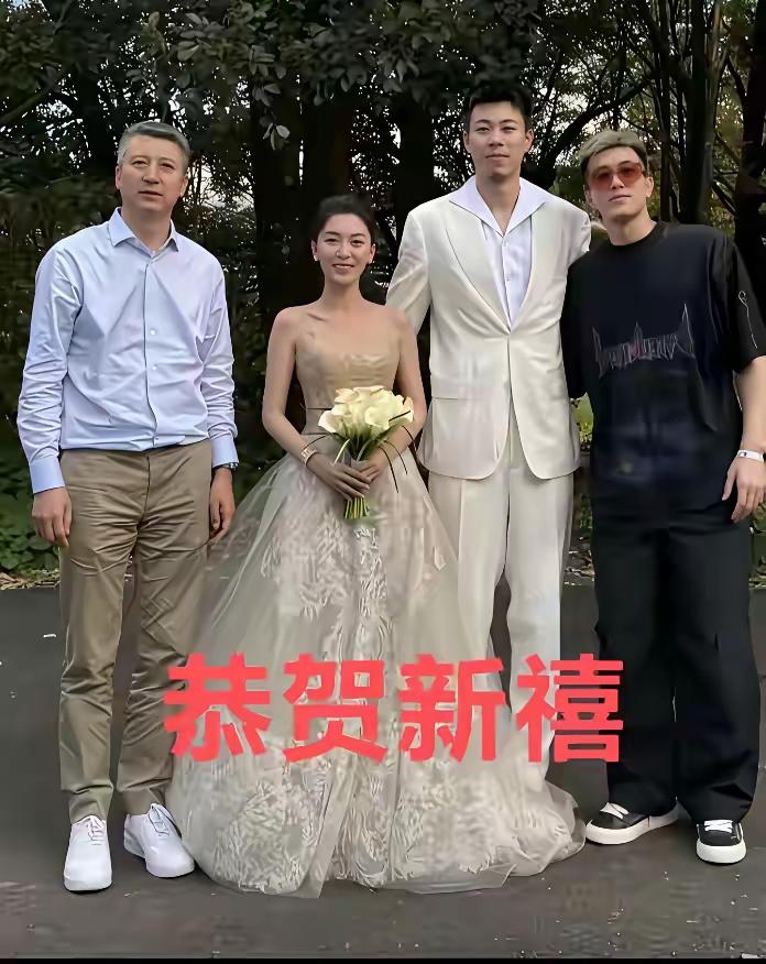 这才叫郎才女貌。