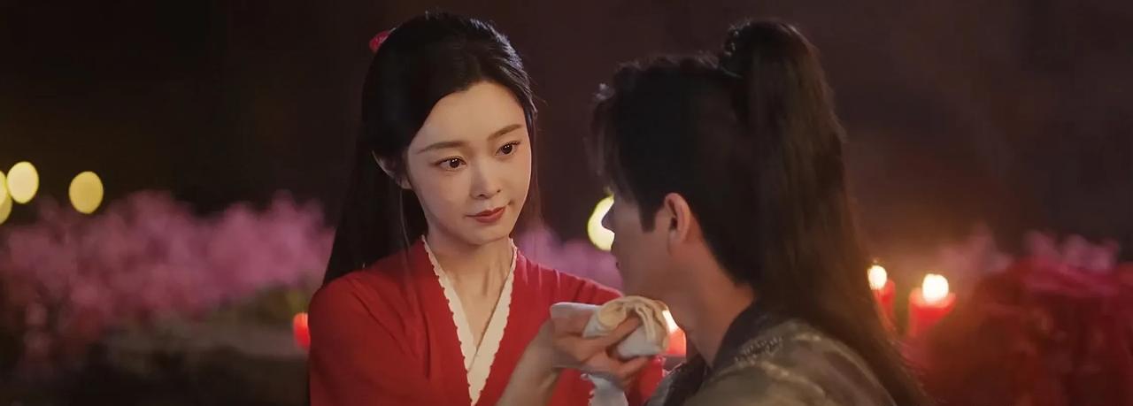 与晋长安，神奇的男女主，刚开始看就那样。现在，真香！越往后越好嗑，黎晋这超强羁绊