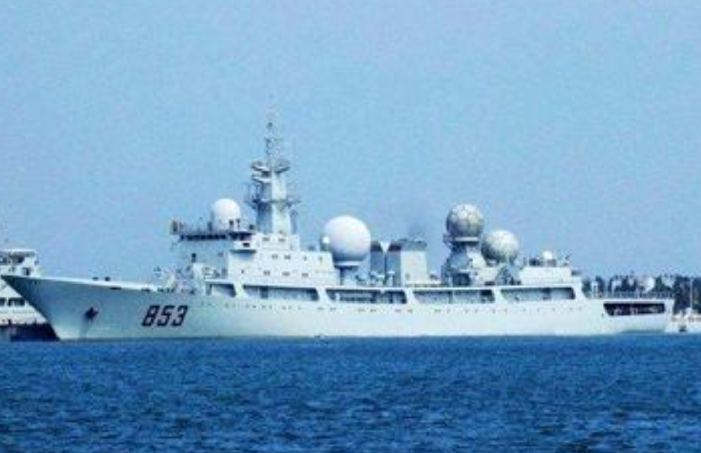 中国815电子侦察船，为何各国不能攻击它，应该说不敢攻击它，这船看上去没啥火力，