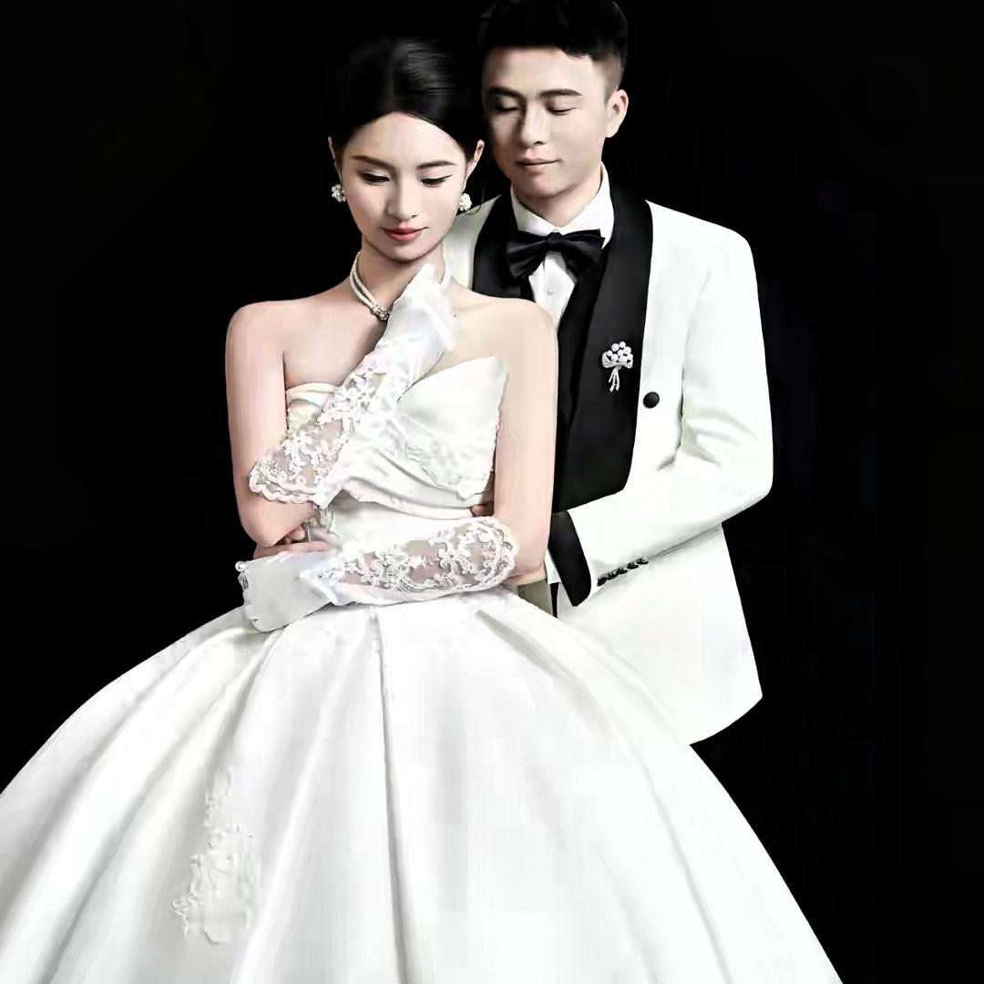 湖南一对情侣在婚前一天先后去世，据说是三家店老板、开大奔，这事真的是看得人心里