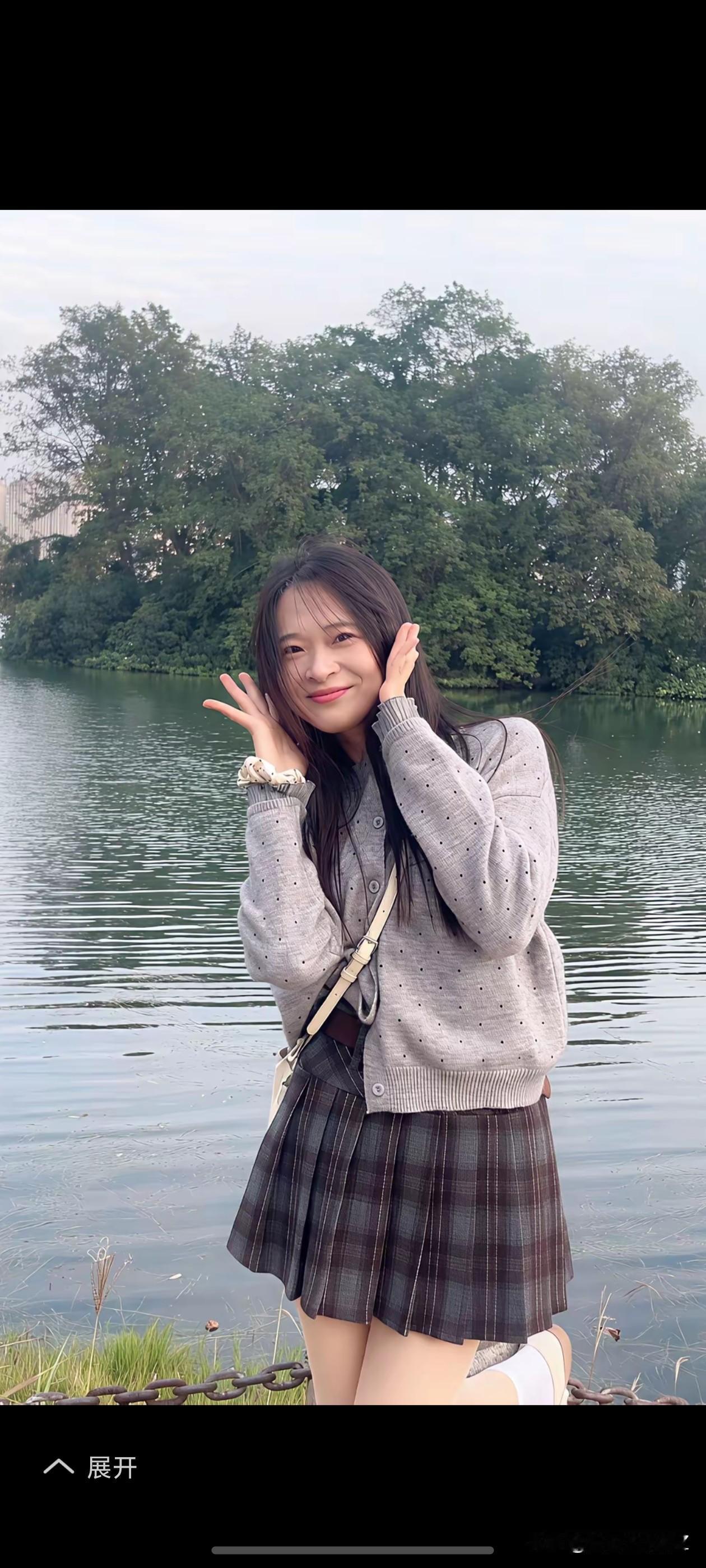 留住青春，留住美，青春就是炫，就是美，点燃青春点燃美永葆青春朝气大好年华，