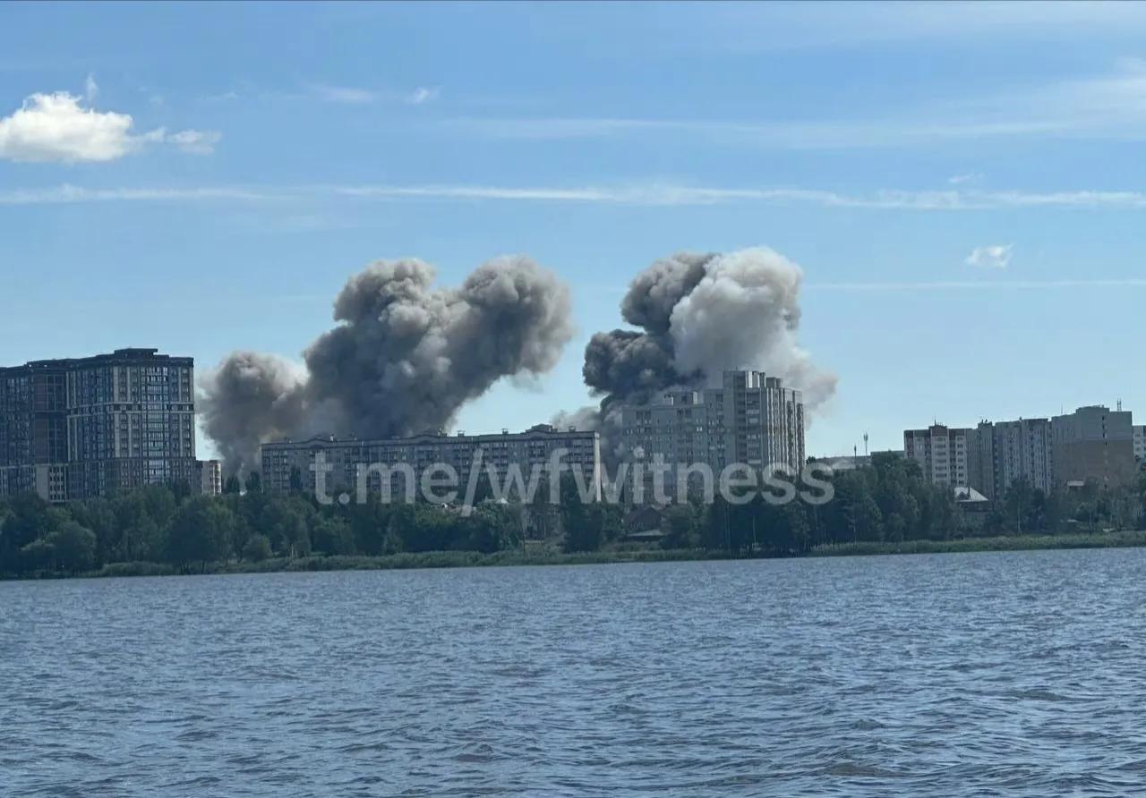 果然还是导弹更好使。乌军战机发射了9枚“风暴阴影”防区外空射巡航导弹袭击了俄罗斯