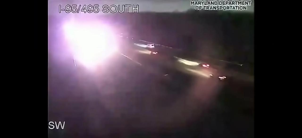 美国当地时间昨天夜里，美国空军一架C-17A大型运输机从德国拉姆施泰因空军基地