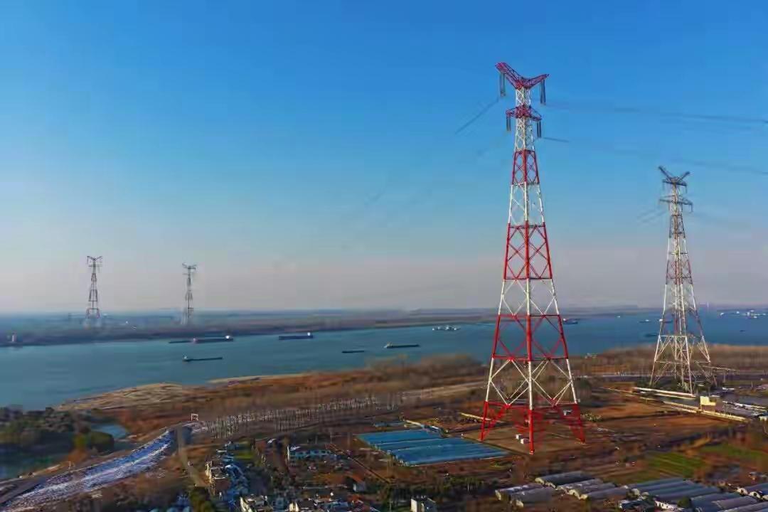 ✨美国开始闹电荒了!✨——特朗普又发了一个文，要求美国的AI企业自己投资生产