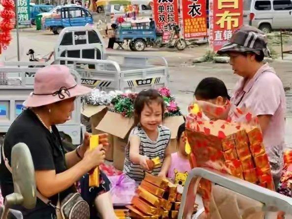河北省保定市雄县米家务镇米北庄村，人口710余户3100余人，耕地面积4805亩