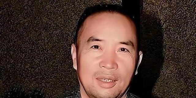 1999年，专案组抓捕赖昌星，没想到有人做内鬼通知赖昌星逃到加拿大，经排查，这个