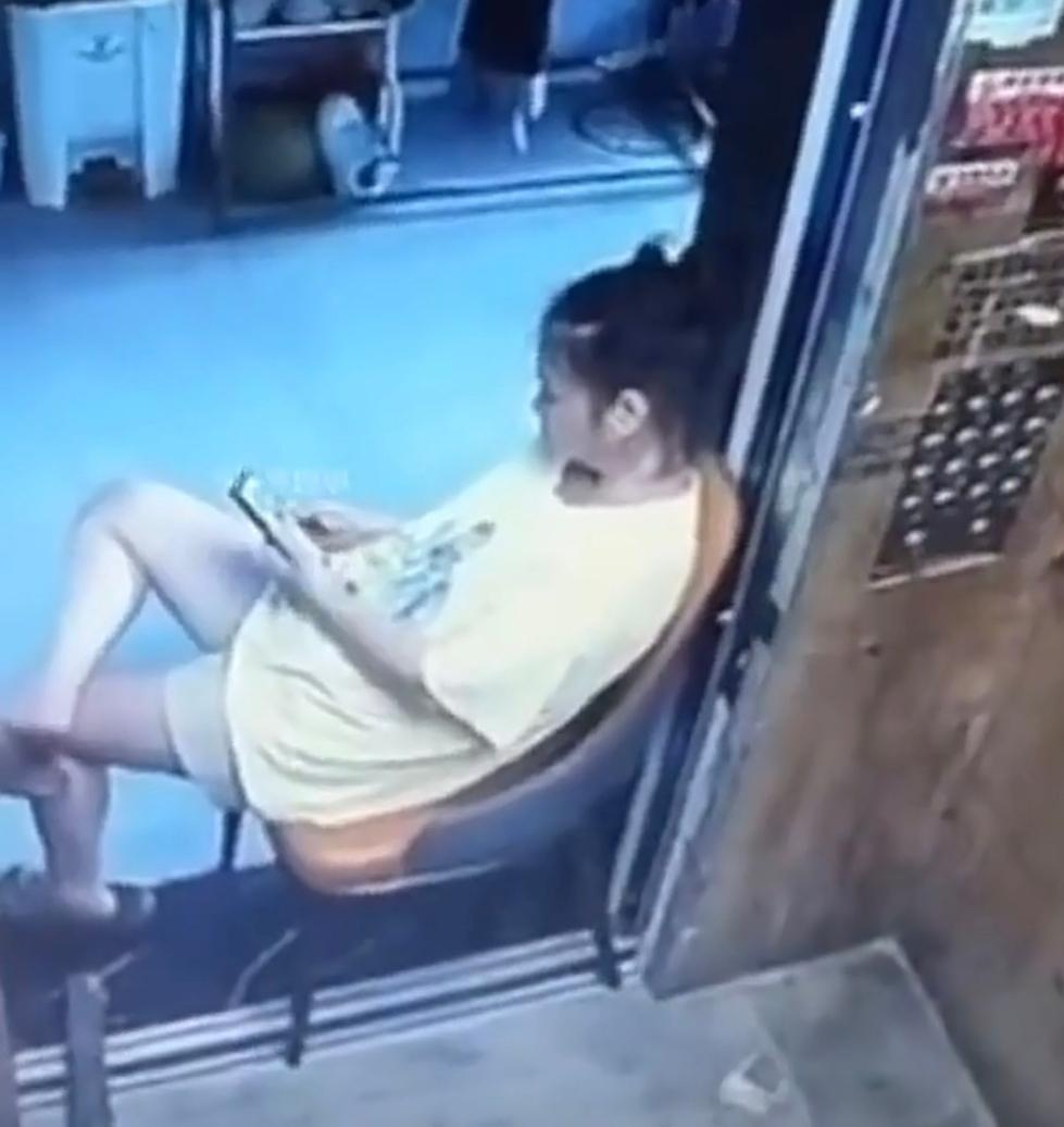 刷到这事的时候我第一反应都看愣了，真的想不通怎么会有人能把“占便宜”的心思动到电