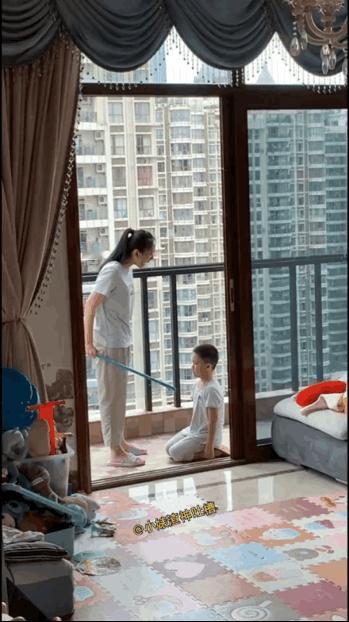 哈哈哈，远离热闹很明智[赞]