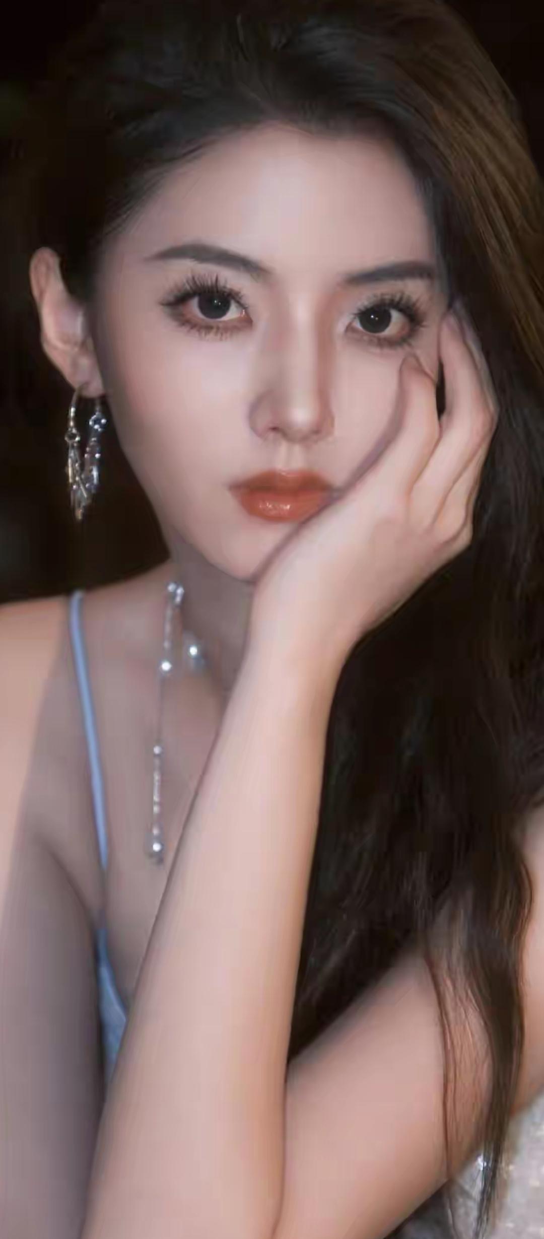 优雅气质，复古风情的迷人少女～