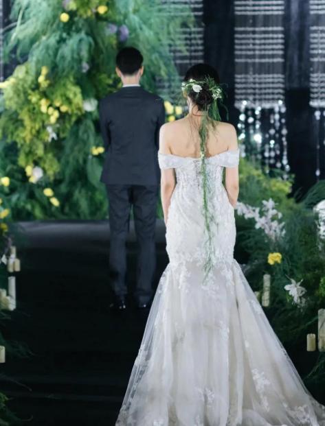 长沙一桩婚礼闹出天大难堪！姑娘婚前悄悄把自己辛苦攒下的几十万存款全都转给父母，就