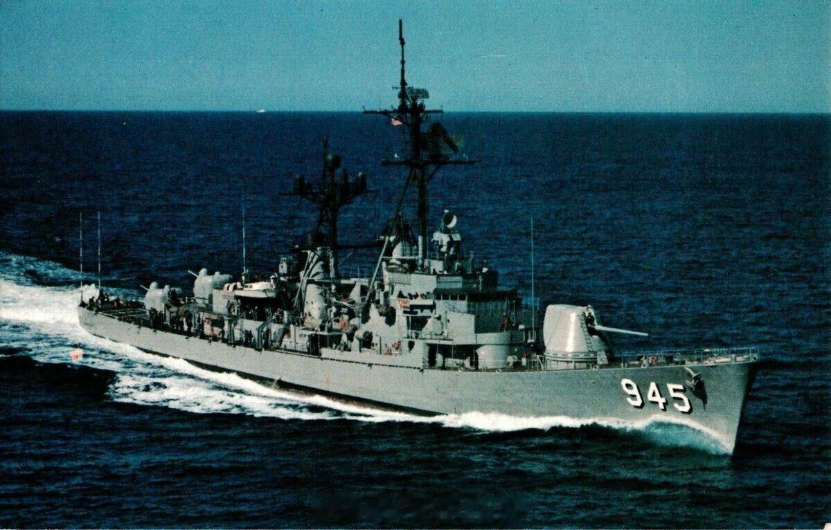 可在比054A还小的福雷斯特·谢尔曼级驱逐舰上安装的美制MK71型203毫米55