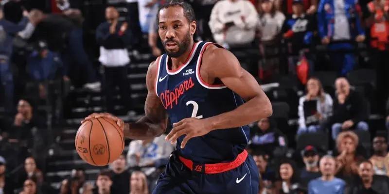 我当时愣了一下，刷到这事儿手都停了——伦纳德那场对湖人急着上，心里就有点怪。他