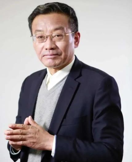 复旦大学教授王德峰：当下两个基本问题摆在中国人眼前，一个是没有精神家园，一个是中