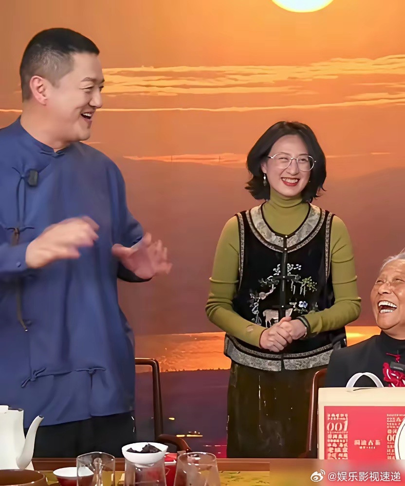 李亚鹏一晚1.6亿，真别小看卖茶叶的。一晚上，6个小时，4000万人涌进直播间