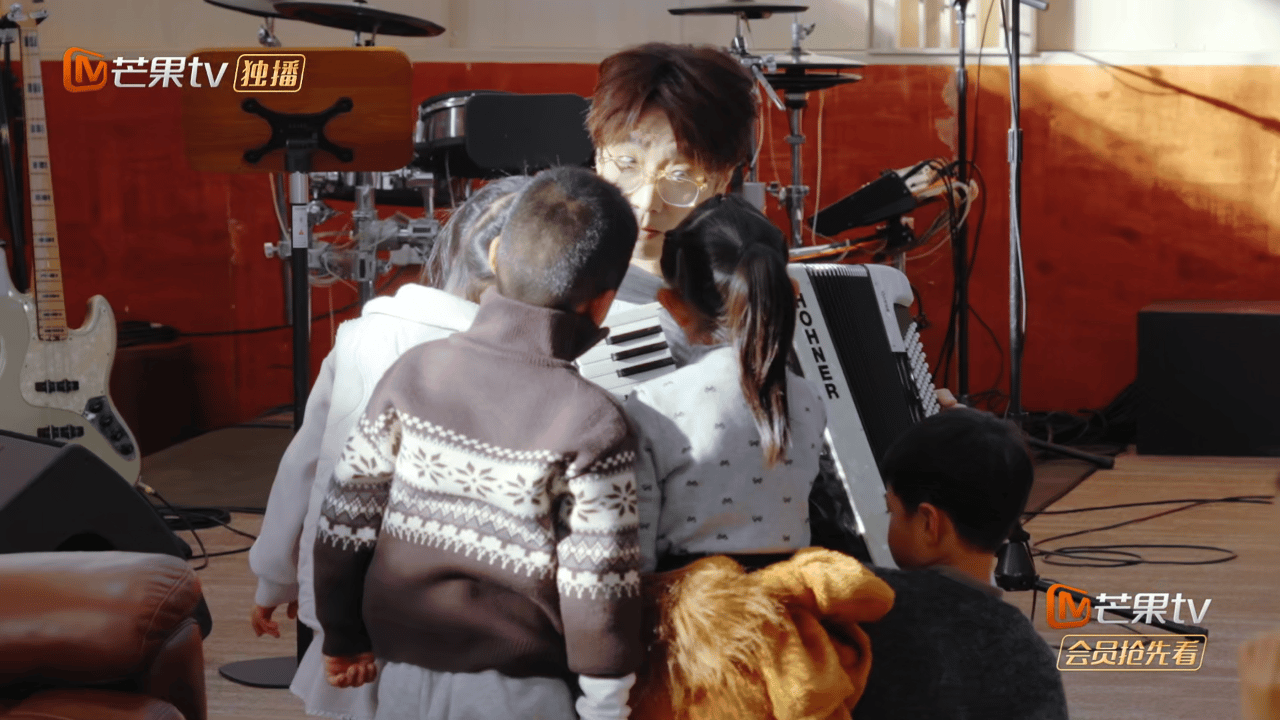 快乐老友记新预告都是我爱看的快乐老友记最新一期预告简直长在了我的笑点上，0713