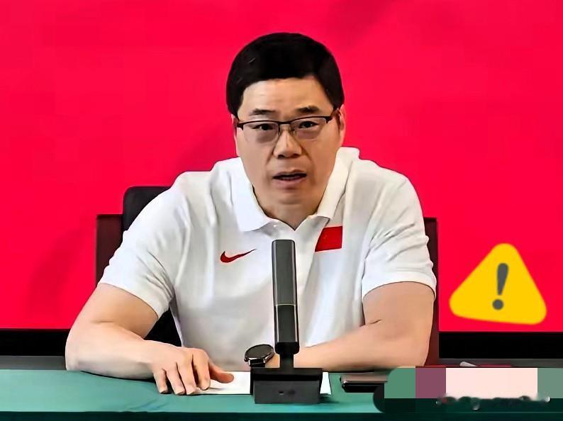中国篮协这下该生气了！西亚打压不止足球，男篮主场变客场！谁也没想到，体育赛场