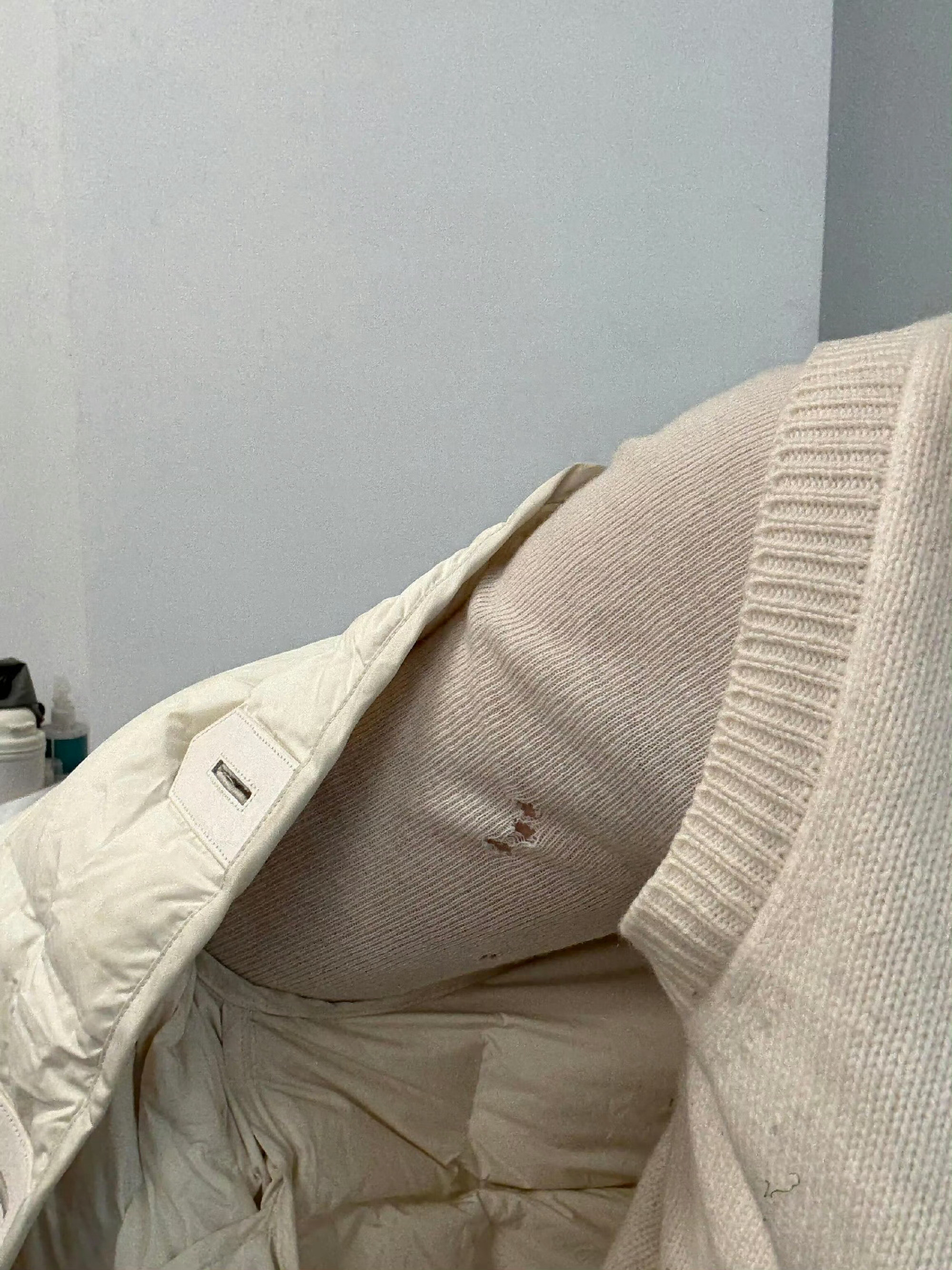 放了很久的衣服一定不要穿